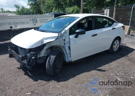 2024 Nissan Versa 1.6 S z USA, uszkodzony, nr VIN 3N1CN8DV5RL924441